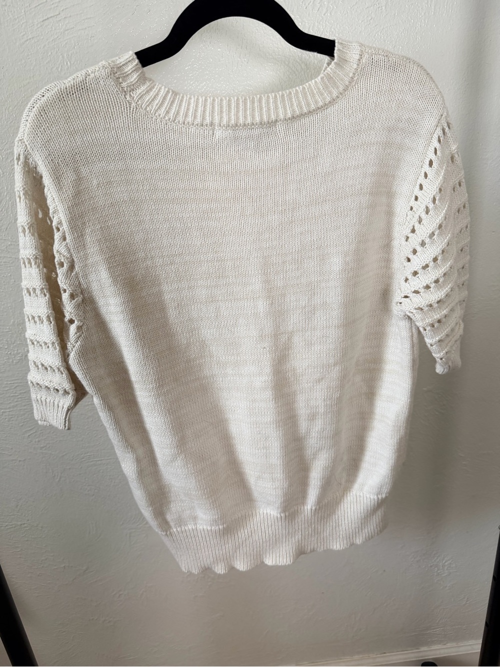 Sanctuary Cream Short-Sleeve Knit Sweater Size Large - Picture 2 of 4